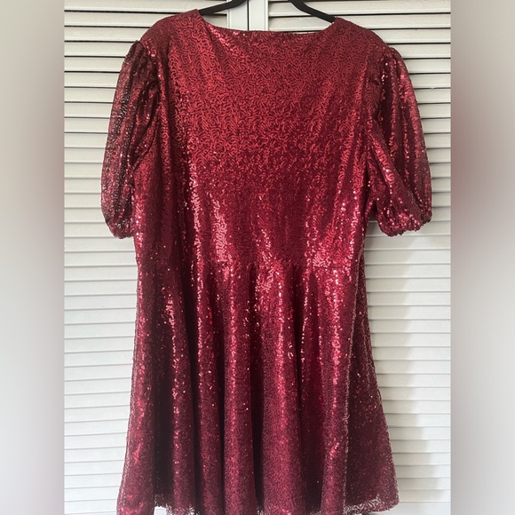 Boohoo Holiday Party Dress - Picture 3 of 3